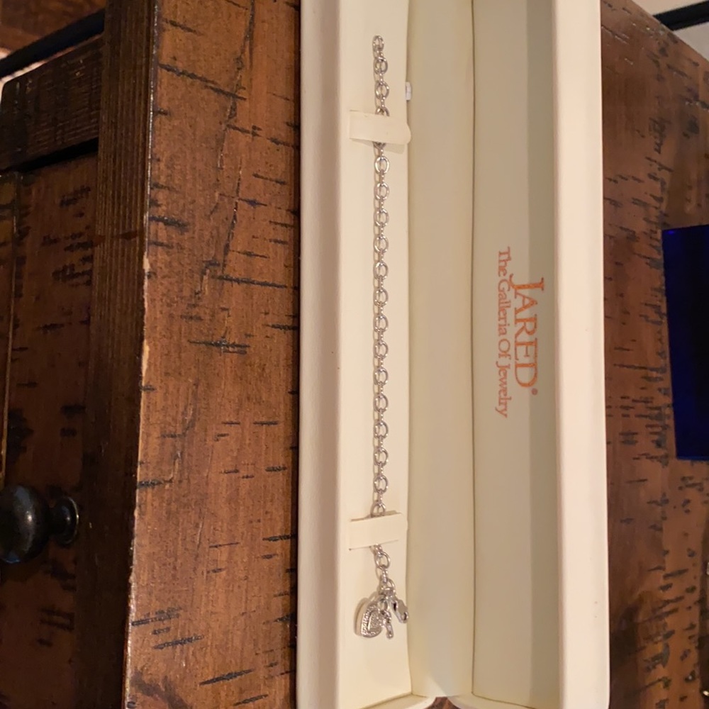 Authentic Jared Jewelry - beautiful charm bracelet. - Picture 4 of 11